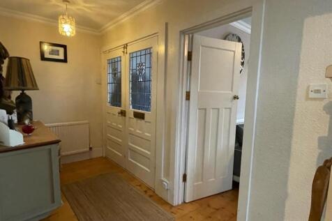 Hallway..jpg