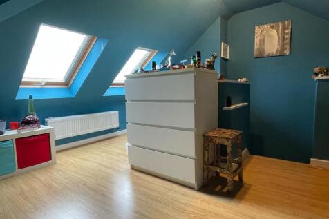 Loft Room..jpg