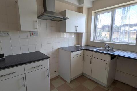 Kitchen 2.jpg