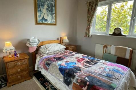 Bedroom 2.jpg