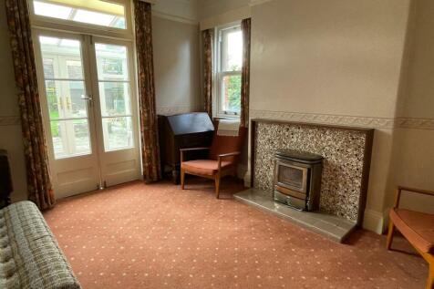 Sitting Room..jpg