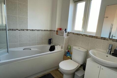 Bathroom.jpg