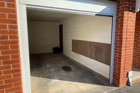 Garage.jpg