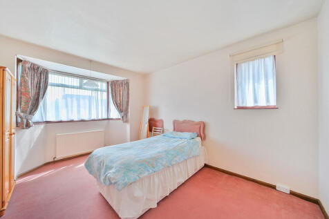 1301810-7-6838389...