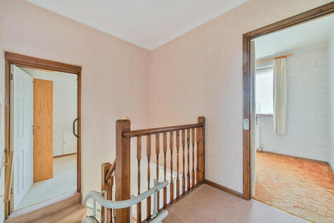 1301810-9-683838c...