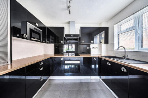 1361456-8-68de976...