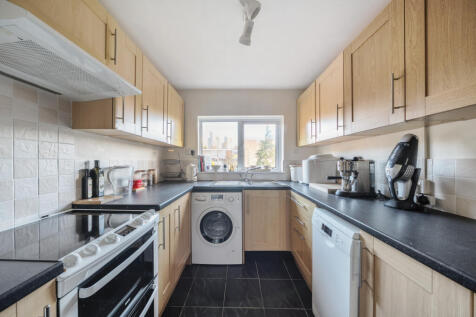 1371299-18-68f743...