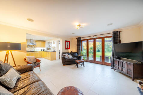 1372612-13-6901f8...