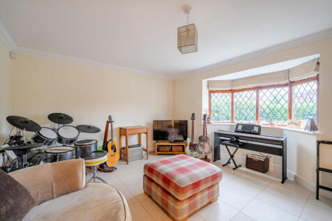 1372612-17-6901f8...