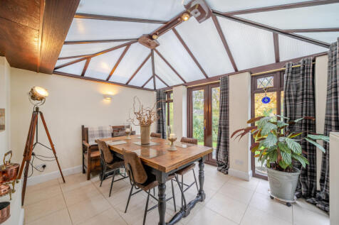 1372612-18-6901f8...