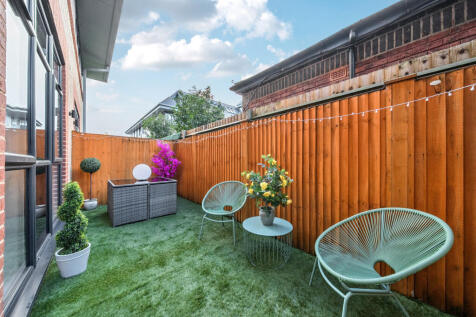 1385722-5-692ef1c...