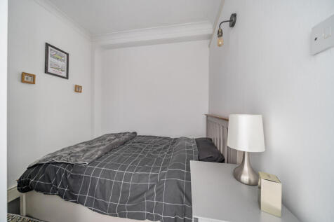 1377064-8-690e1b5...