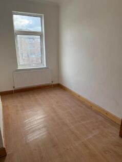 Bedroom 2 pic b