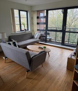 Lounge/Kitchen