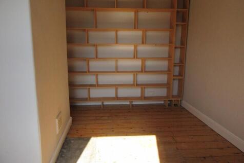 Bedroom 2 pic b