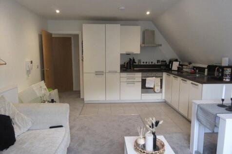 Open Plan Lounge Kitchen