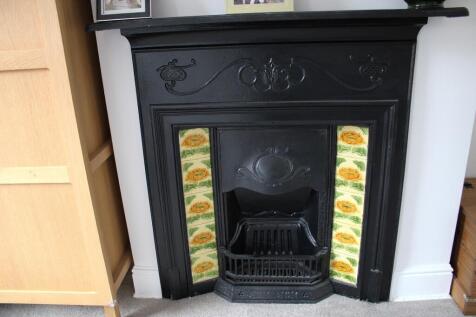 Bed 1 fireplace