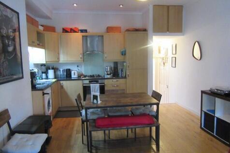 Open Plan Lounge Kitchen