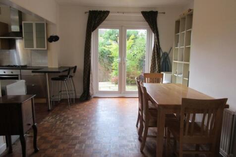 Open Plan Lounge Kitchen