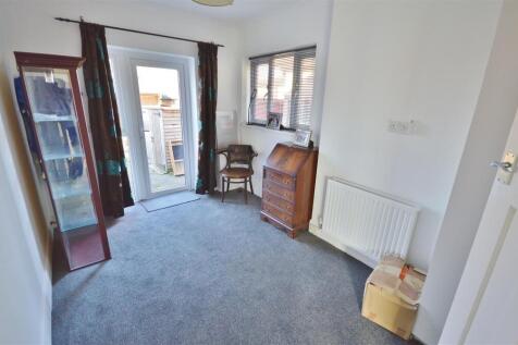 BEDROOM THREE/DINING ROOM