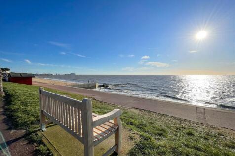 CLACTON SEA FRONT