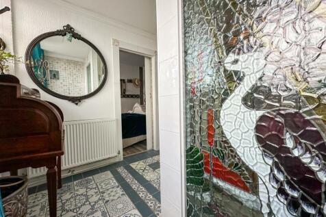 ENTRANCE LOBBY