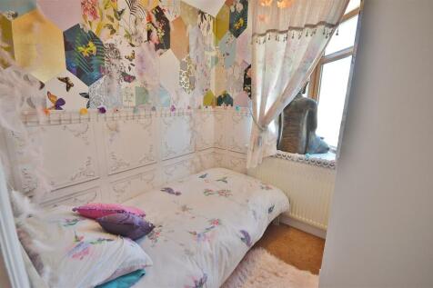 BEDROOM FIVE