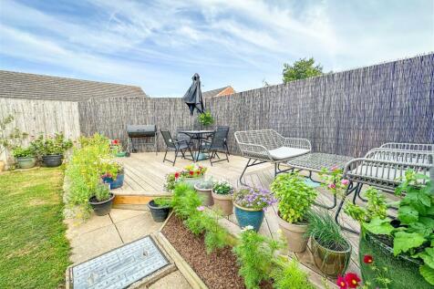 ALTERNATE VIEW OF GARDEN