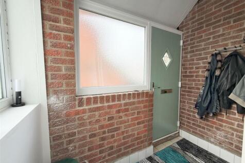 ENTRANCE PORCH