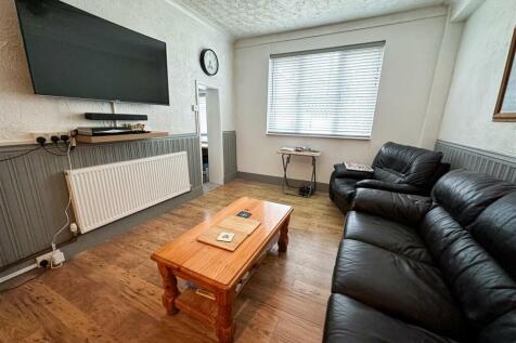 LOUNGE VIEW (2)