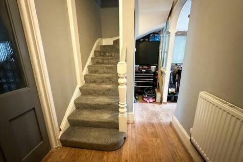 ENTRANCE HALLWAY