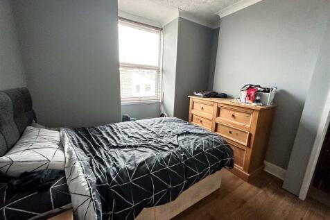 BEDROOM SEVEN