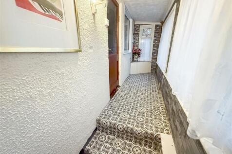 ENTRANCE PORCH