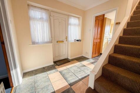 ENTRANCE HALLWAY