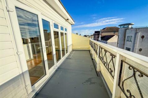 SUN TERRACE