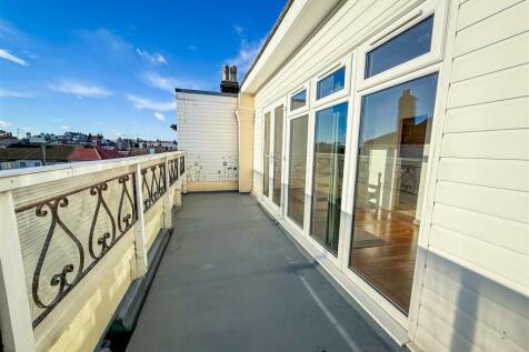 SUN TERRACE