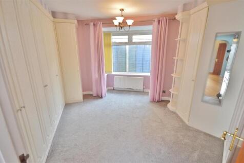 BEDROOM THREE / DRESSING ROOM