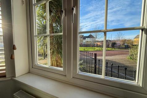 VIEWS FROM LOUNGE TOWARDS GREENSWARD