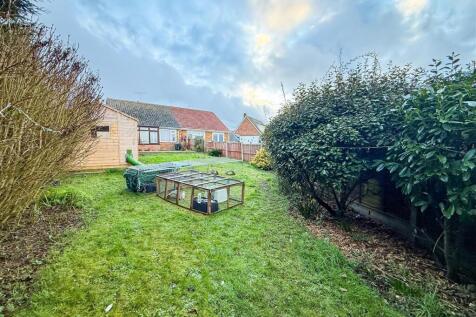 ALTERNATE VIEW OF GARDEN