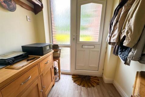 ENTRANCE PORCH