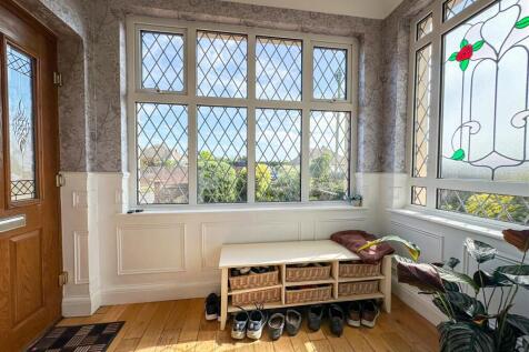 ENTRANCE PORCH