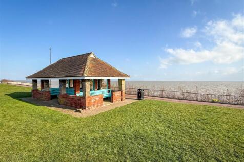 CLACTON SEA FRONT