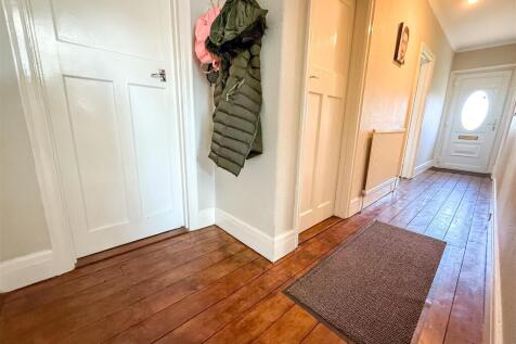 ENTRANCE HALLWAY