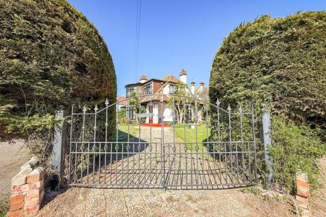 GATED ENTRANCE