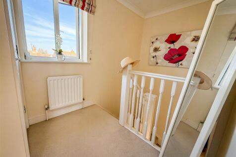 SECOND FLOOR LANDING