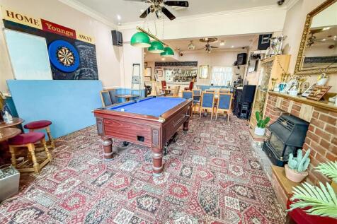 ALTERNATE VIEW OF BAR &amp; SOCIAL CLUB AREA