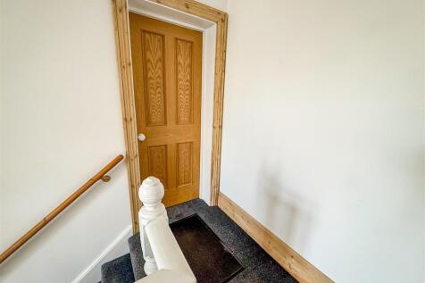 (One Bedroom Apartment)