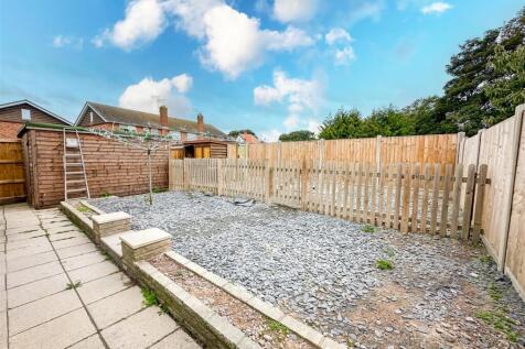 OUTSIDE- REAR GARDEN