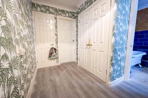 INNER HALLWAY