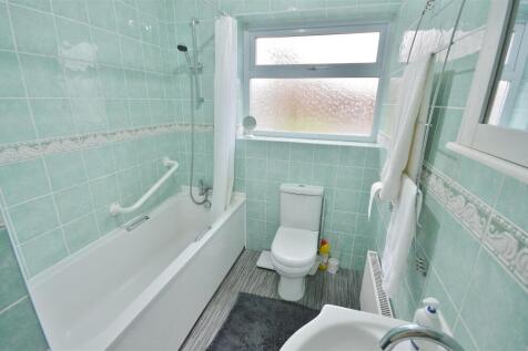 BATHROOM SUITE